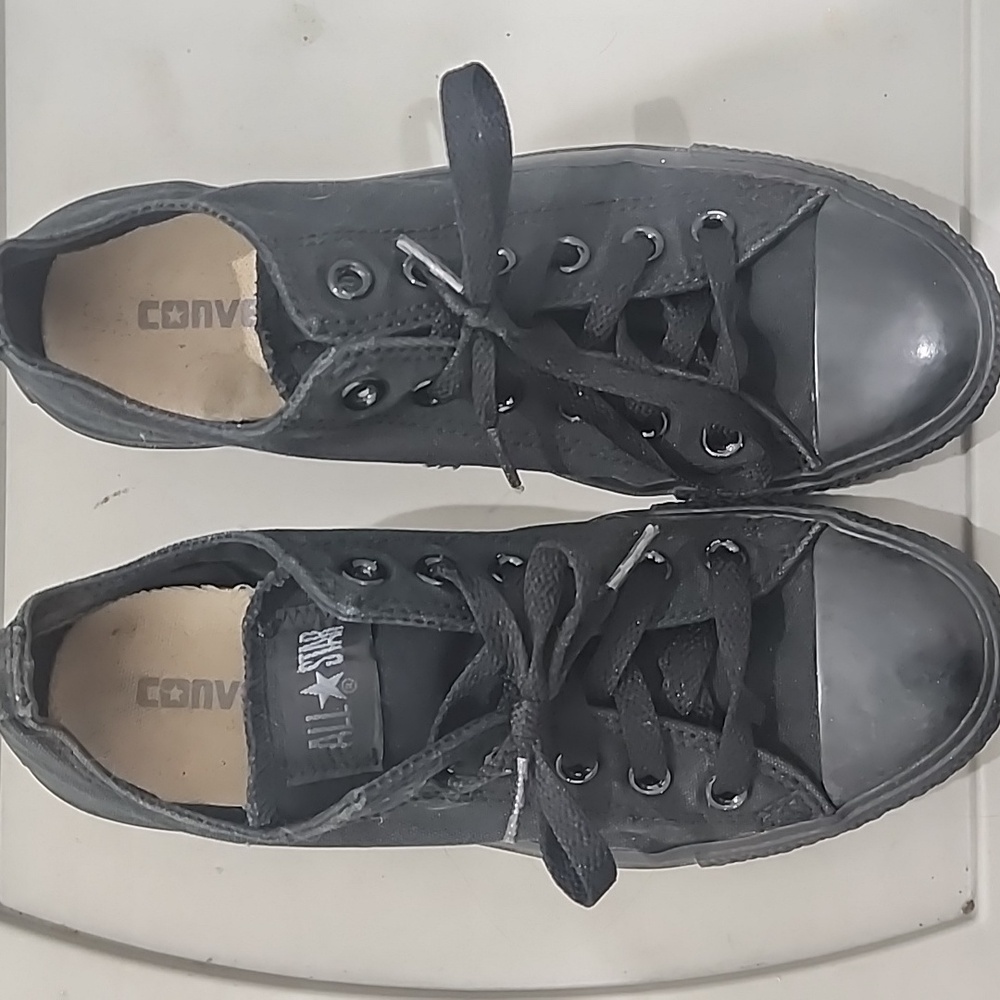Classic Converse All Star Low-Top Sneakers